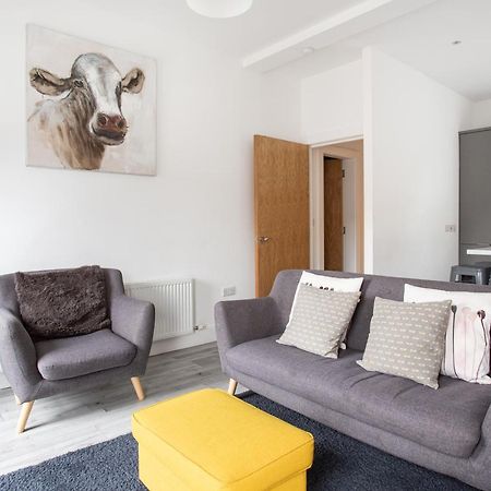 Modern Luxury Apartment, Sleeps 6, Best Location Belfast Exteriör bild