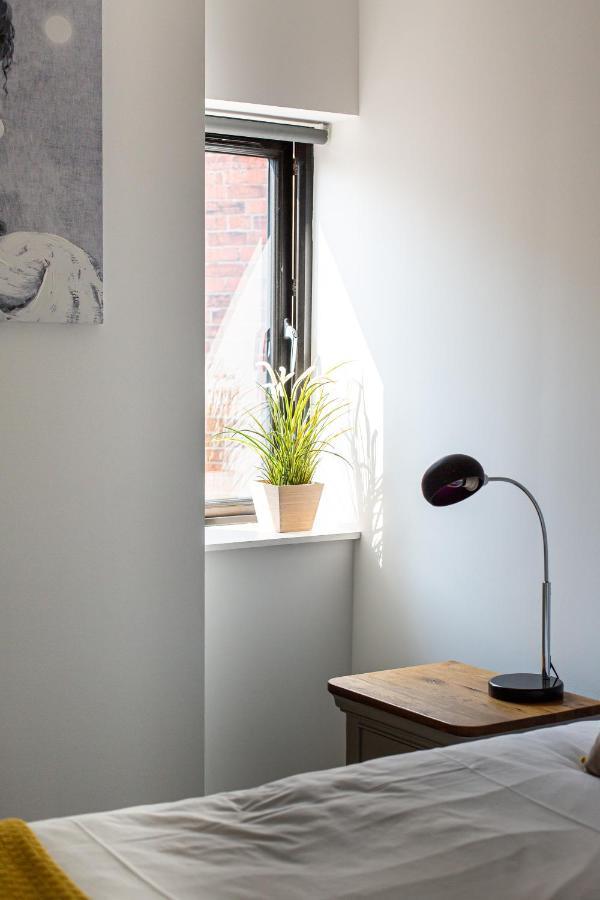 Modern Luxury Apartment, Sleeps 6, Best Location Belfast Exteriör bild