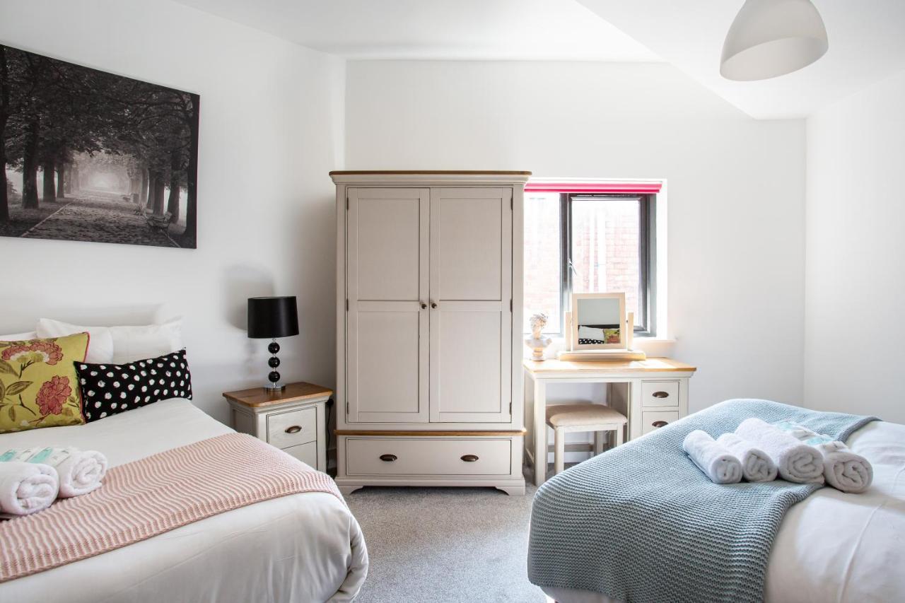 Modern Luxury Apartment, Sleeps 6, Best Location Belfast Exteriör bild