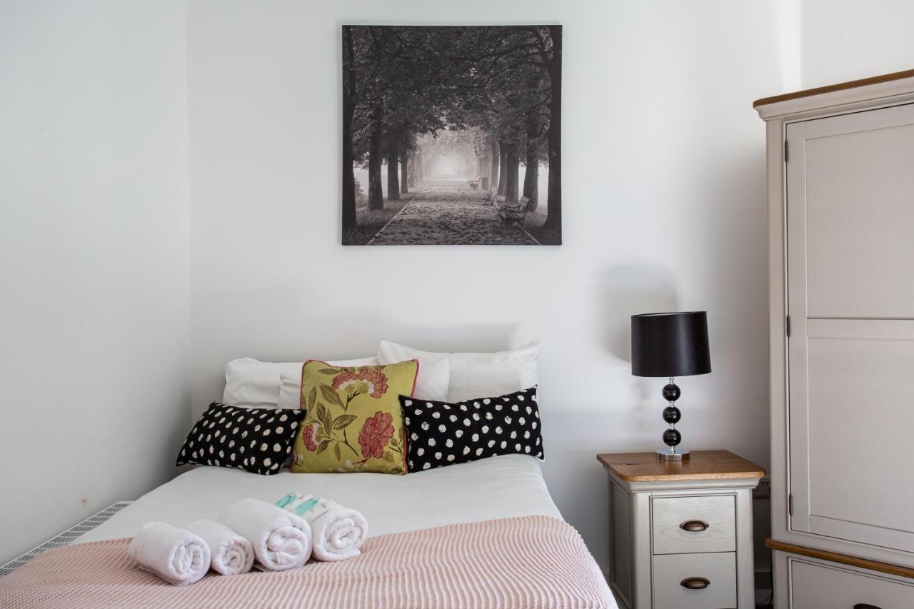 Modern Luxury Apartment, Sleeps 6, Best Location Belfast Exteriör bild