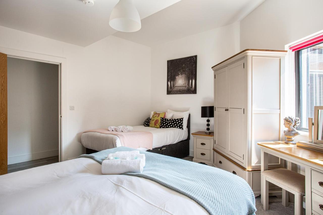 Modern Luxury Apartment, Sleeps 6, Best Location Belfast Exteriör bild