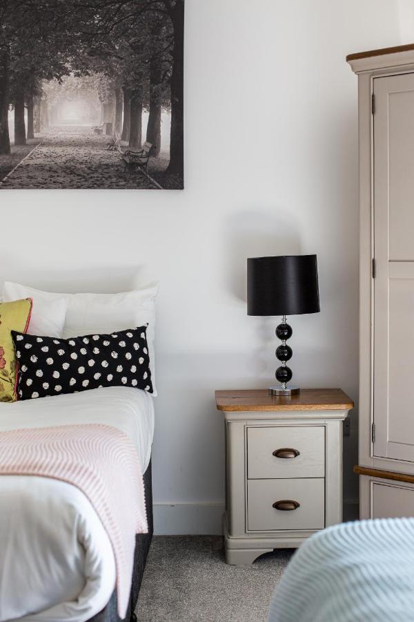 Modern Luxury Apartment, Sleeps 6, Best Location Belfast Exteriör bild